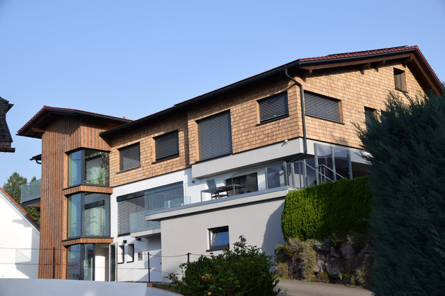 Gebaeude Front1 2025